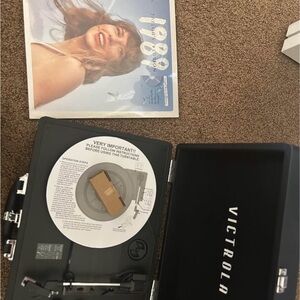 Victrola Black Portable Turntable and Record